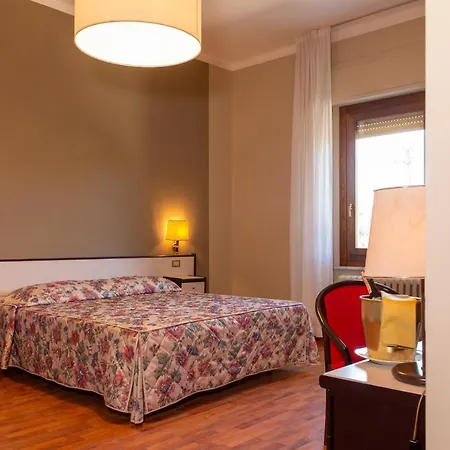 Dei Pini Hotel 3*