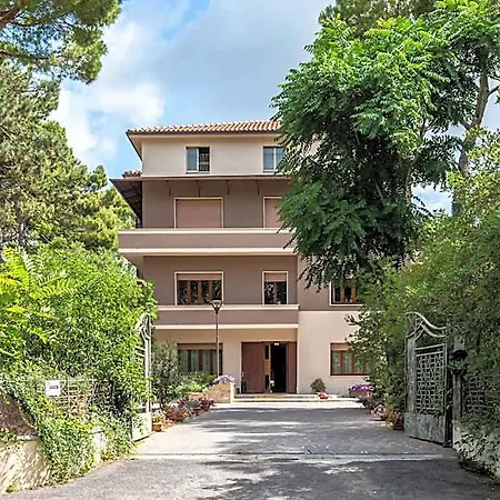 Dei Pini Otel San Terenziano