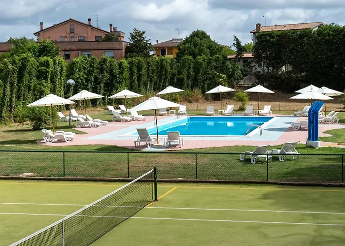 ホテル Dei Pini San Terenziano